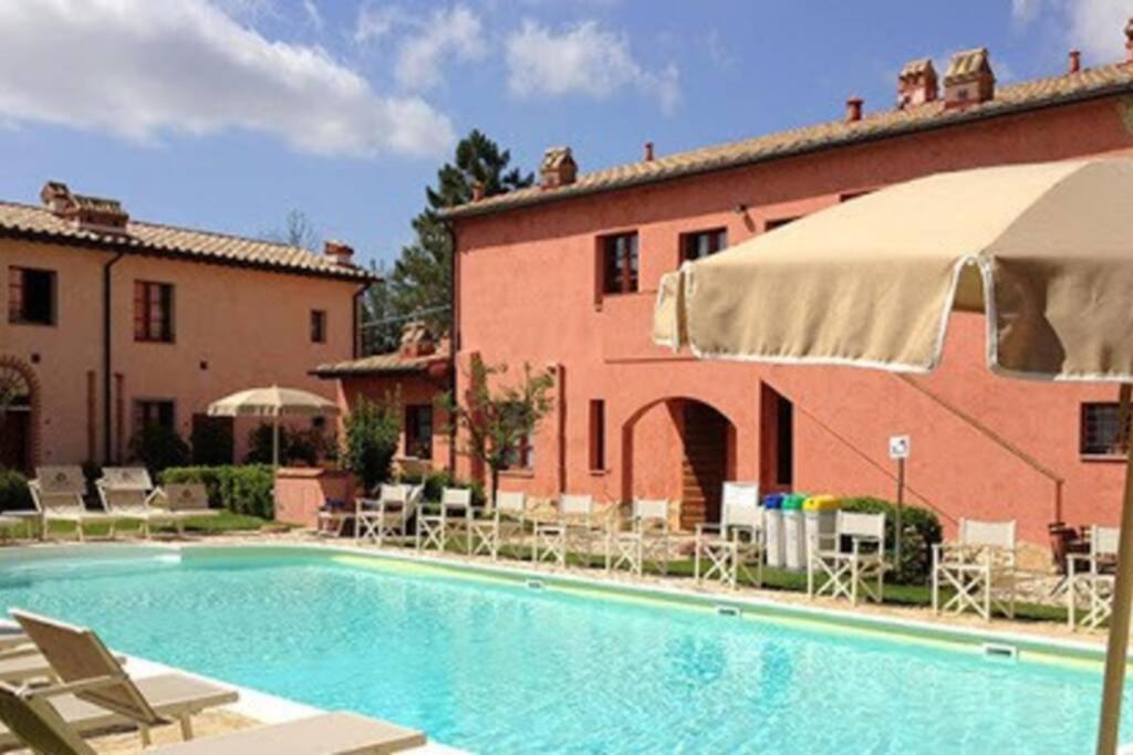 Casa Vacanze nel cuore della Toscana Castagno  Esterno foto